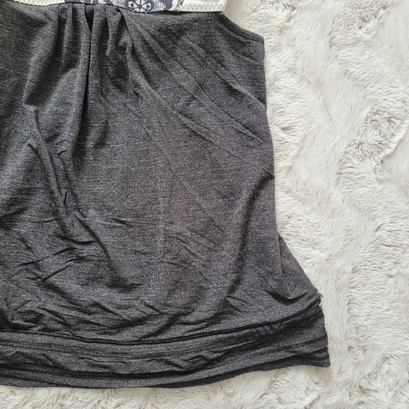 Lululemon Run Back On Track Tank Black Polar Cream Size 4 - Picture 5 of 15